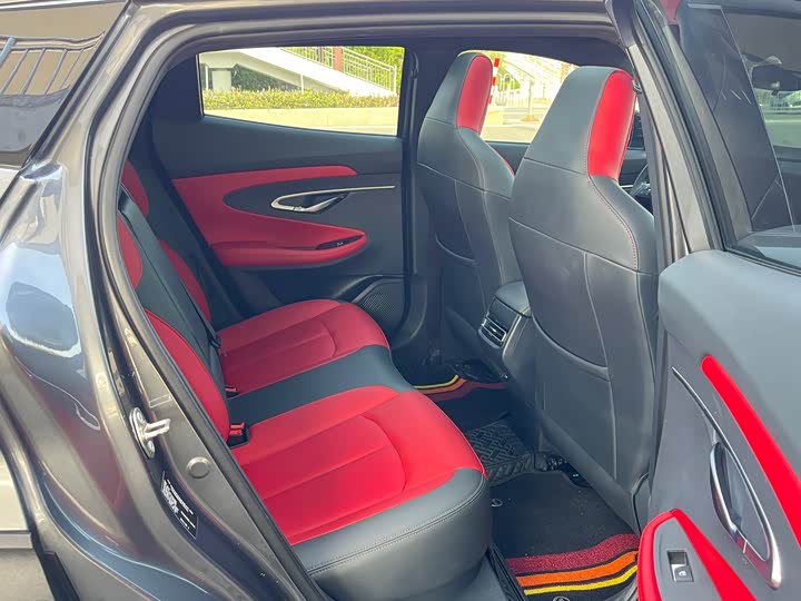 Фото 21 - Changan UNI-T