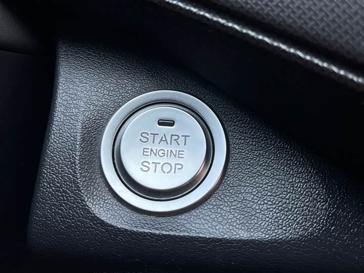 Фото 39 - Changan UNI-T