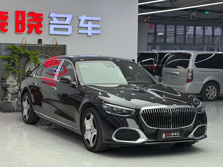 Фото 2 - Mercedes-Benz Maybach S-Class