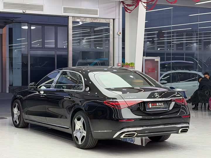 Фото 8 - Mercedes-Benz Maybach S-Class