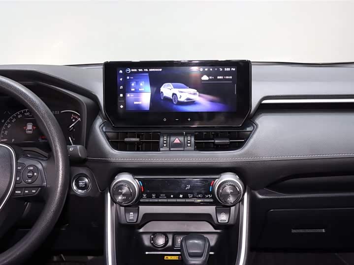 Фото 14 - Toyota RAV4