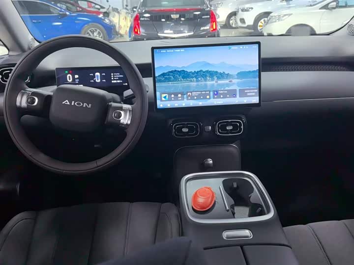 Фото 10 - GAC Aion UT