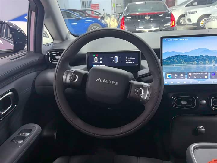 Фото 11 - GAC Aion UT