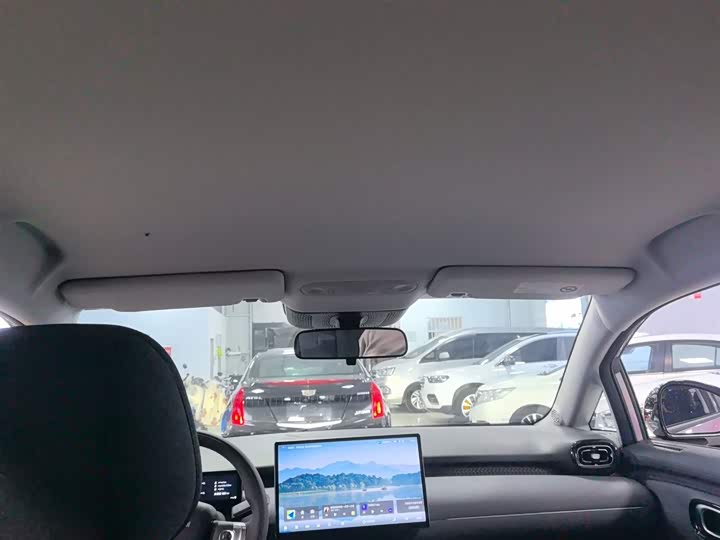 Фото 18 - GAC Aion UT