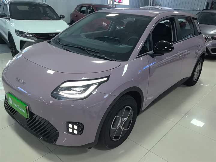 Фото 2 - GAC Aion UT