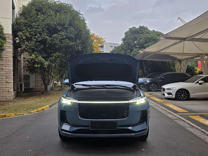 Фото 14 - LiXiang One