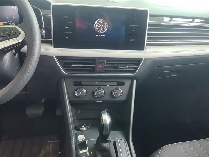 Фото 13 - Volkswagen Tiguan L Pro