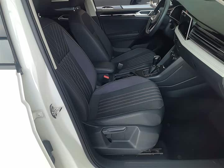 Фото 25 - Volkswagen Tiguan L Pro