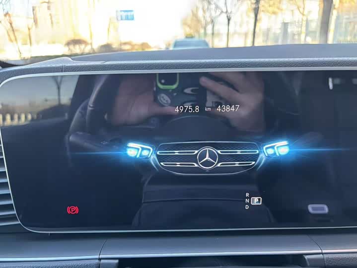 Фото 11 - Mercedes-Benz GLE-Class