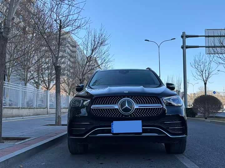 Фото 2 - Mercedes-Benz GLE-Class