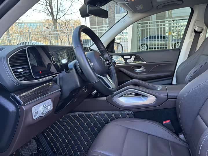 Фото 6 - Mercedes-Benz GLE-Class