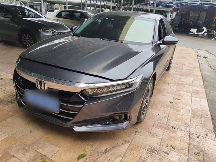 Фото 2 - Honda Accord