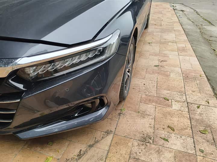 Фото 24 - Honda Accord