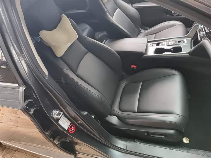 Фото 25 - Honda Accord