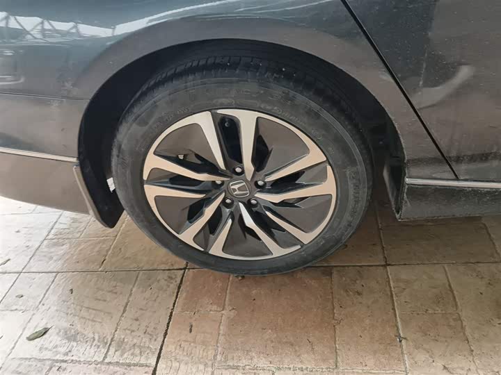 Фото 26 - Honda Accord