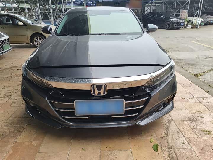 Фото 3 - Honda Accord