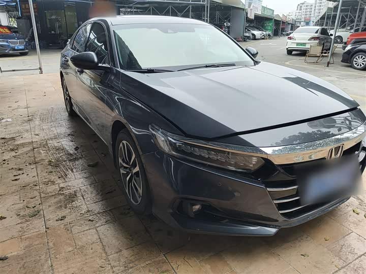 Фото 4 - Honda Accord