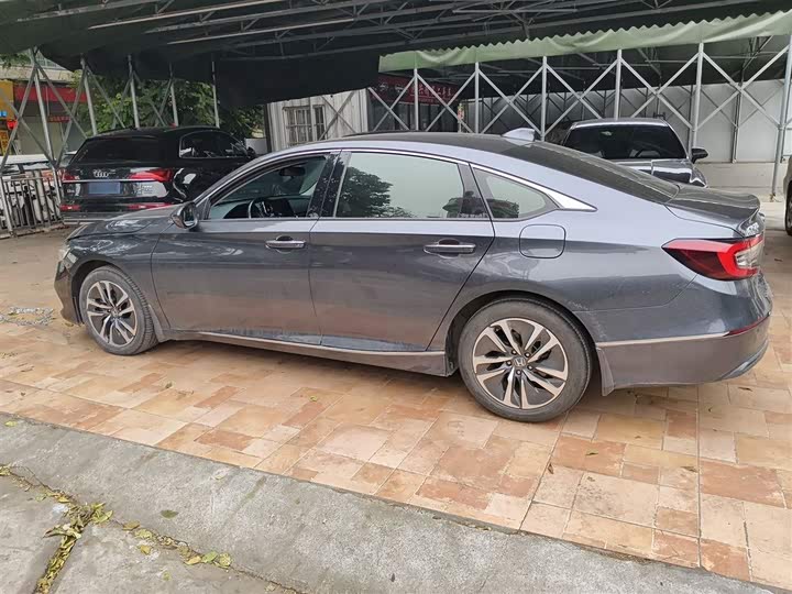 Фото 5 - Honda Accord