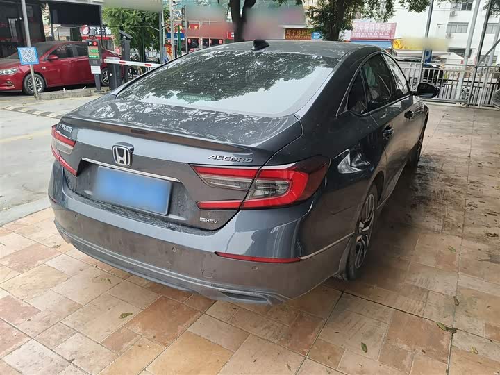 Фото 7 - Honda Accord