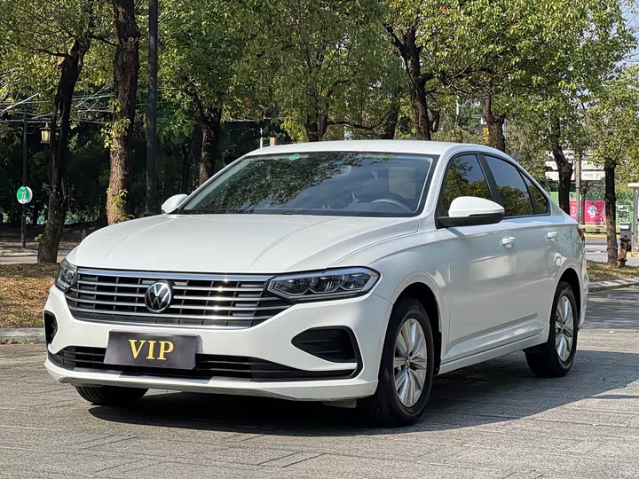 Фото 1 - Volkswagen Lavida