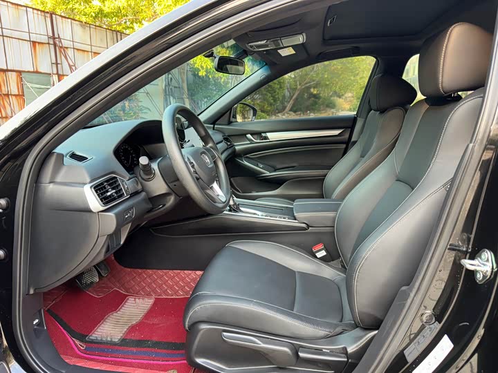 Фото 4 - Honda Inspire