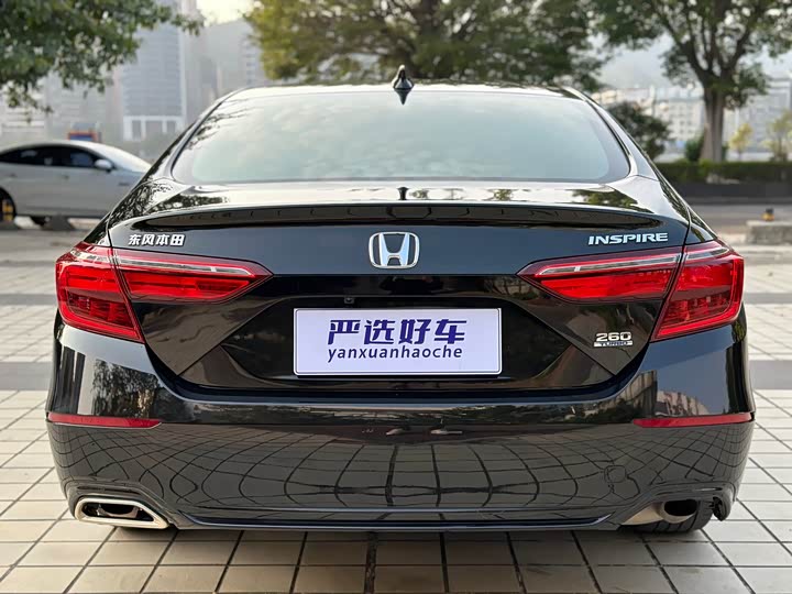 Фото 8 - Honda Inspire