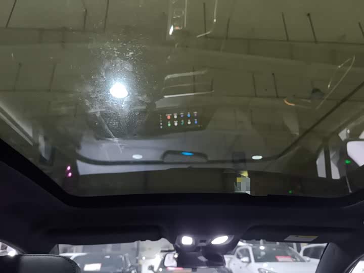 Фото 18 - Changan UNI-T