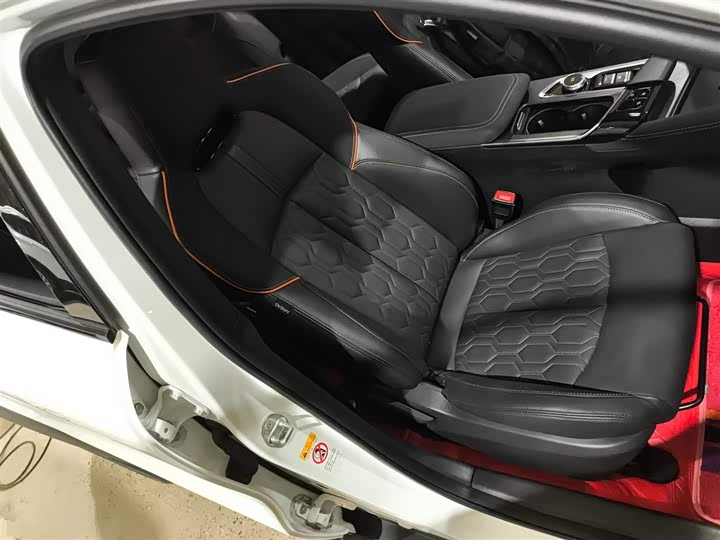 Фото 25 - Changan UNI-T