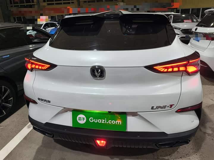 Фото 6 - Changan UNI-T