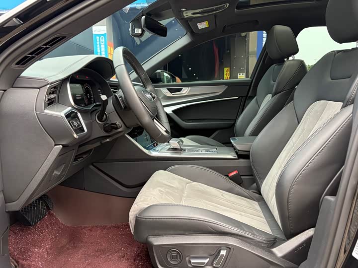 Фото 12 - Audi A6L