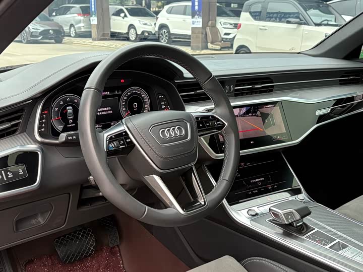 Фото 4 - Audi A6L