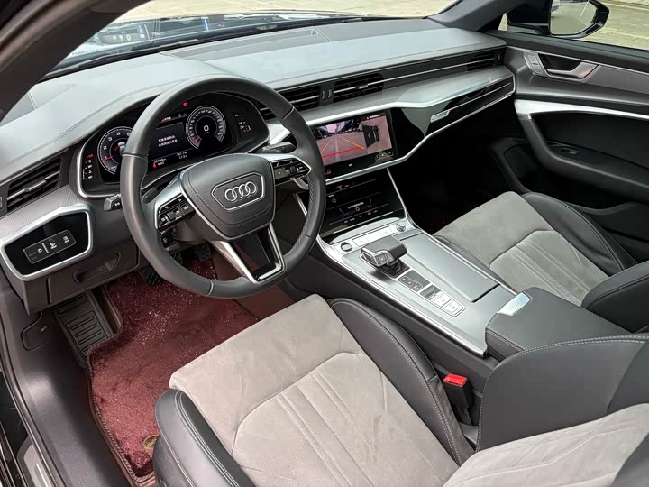 Фото 5 - Audi A6L