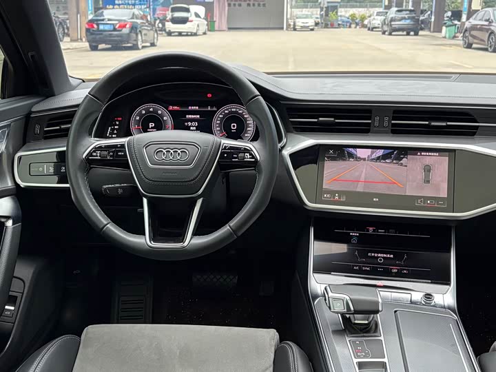 Фото 7 - Audi A6L
