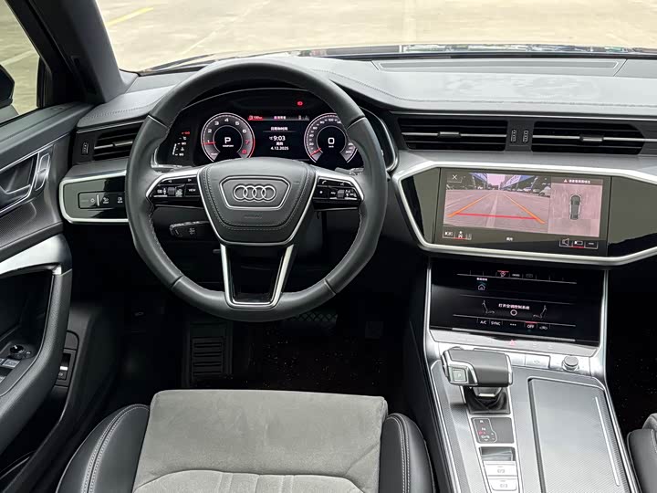 Фото 8 - Audi A6L
