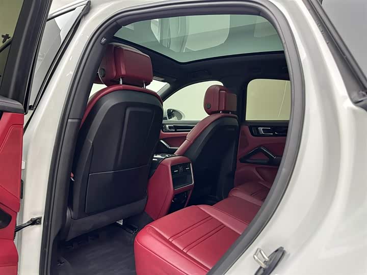 Фото 21 - Porsche Cayenne