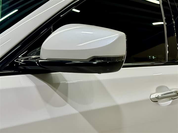 Фото 25 - Cadillac CT6