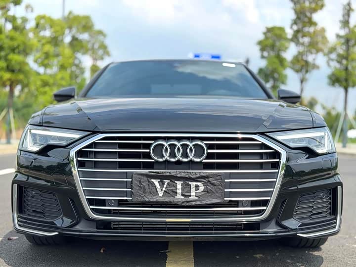 Фото 2 - Audi A6L