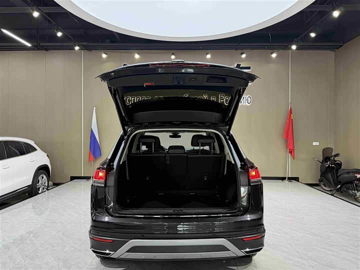 Фото 14 - Volkswagen Tayron