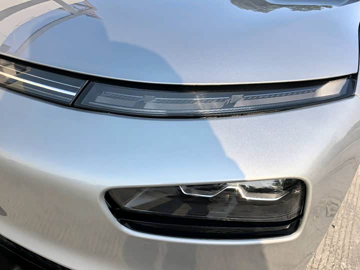 Фото 16 - XPeng P7