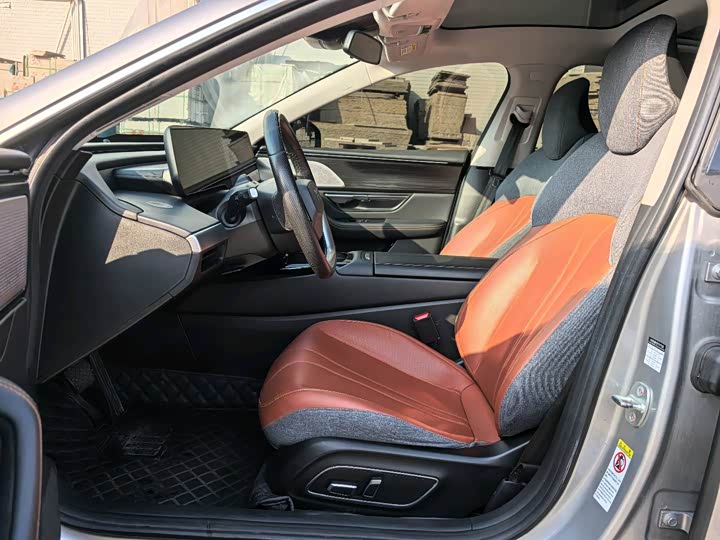 Фото 6 - XPeng P7