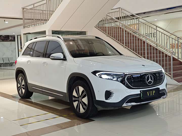 Фото 3 - Mercedes-Benz EQB