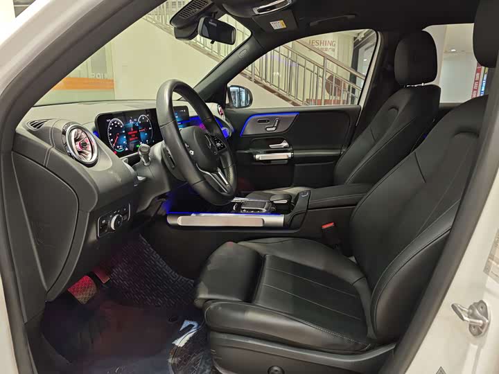 Фото 5 - Mercedes-Benz EQB