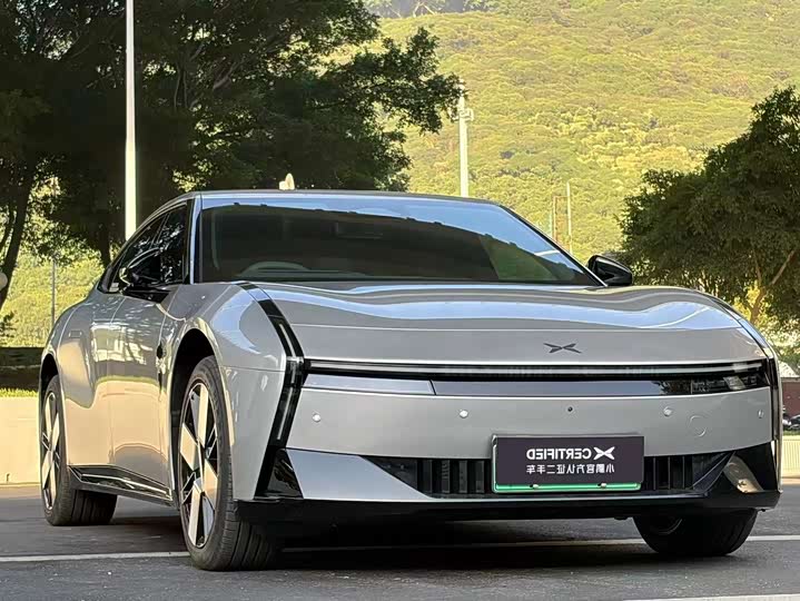 Фото 3 - XPeng P7