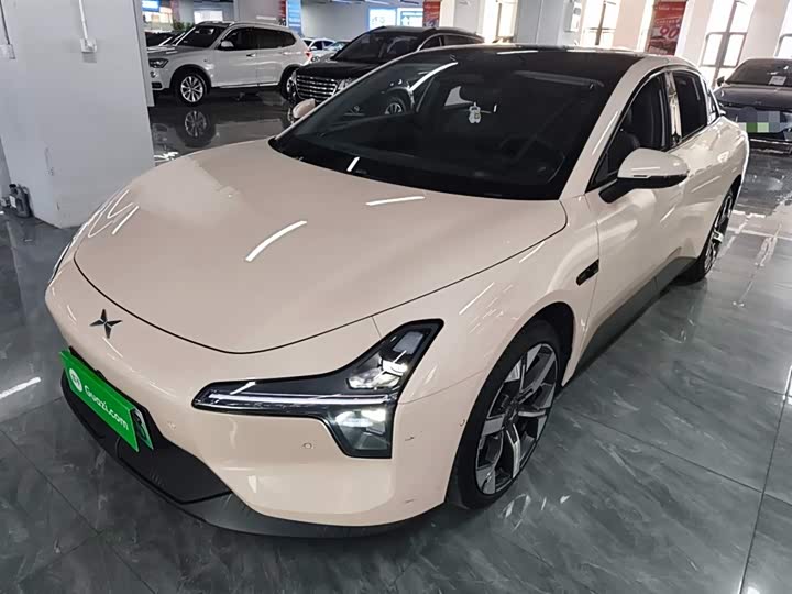 Фото 1 - XPeng Mona M03