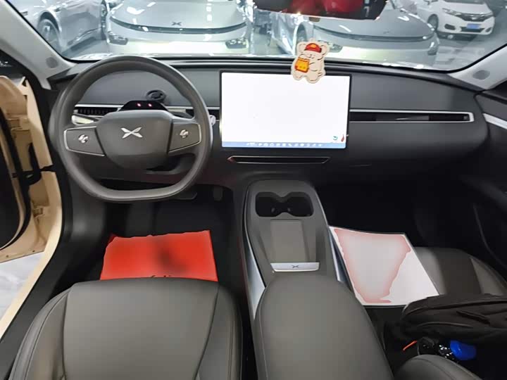 Фото 10 - XPeng Mona M03