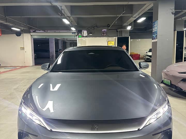 Фото 2 - BYD Han