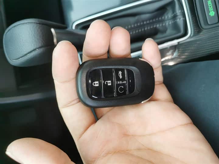 Фото 9 - Honda Civic