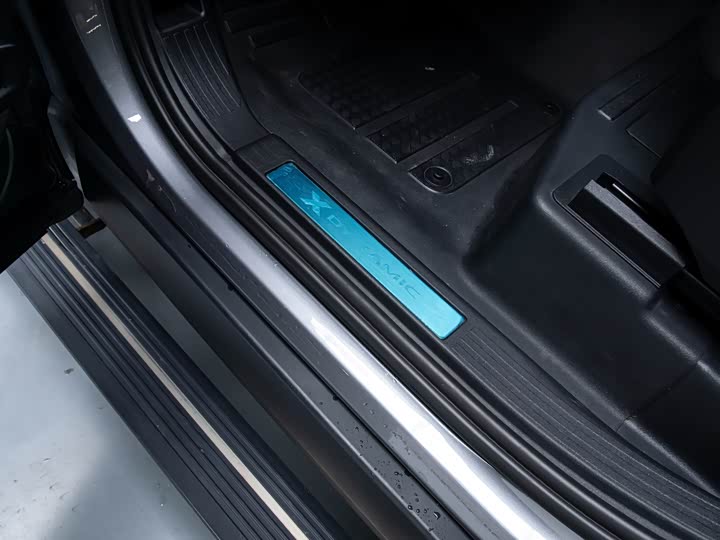 Фото 21 - Land Rover Defender