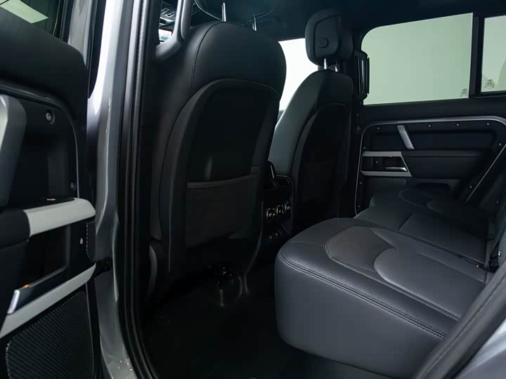 Фото 22 - Land Rover Defender