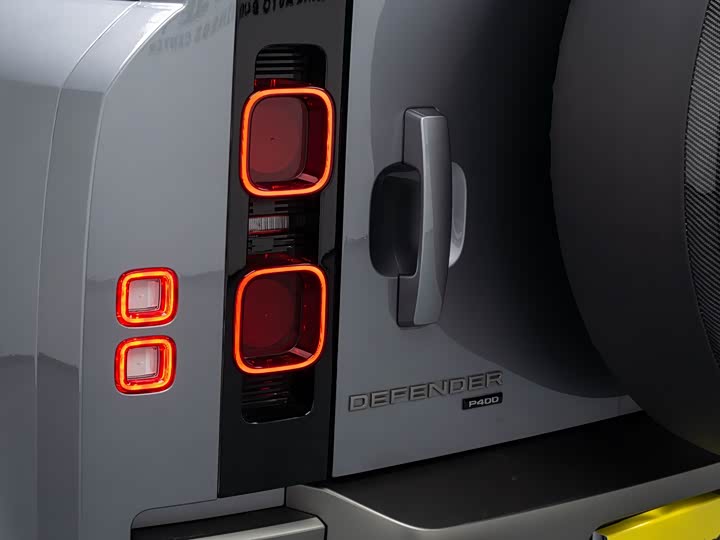 Фото 32 - Land Rover Defender